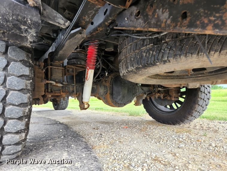 image for item JM9033 2015 Ford F250 Super Duty Lariat  Crew Cab pickup truck