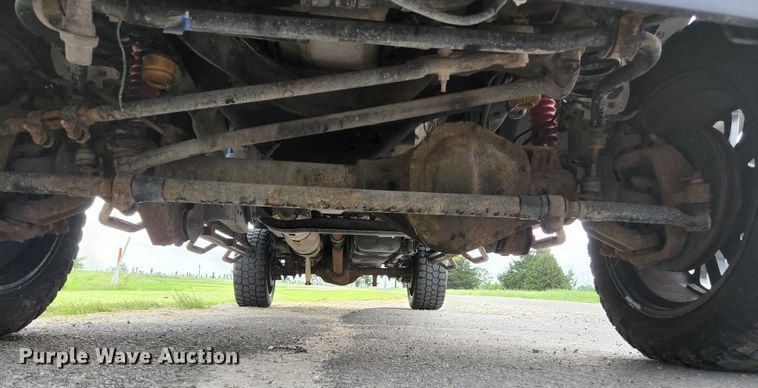 image for item JM9033 2015 Ford F250 Super Duty Lariat  Crew Cab pickup truck