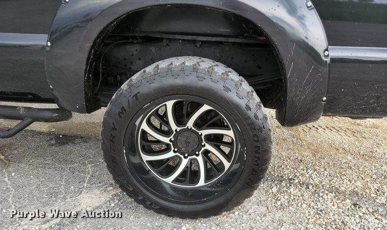 image for item JM9033 2015 Ford F250 Super Duty Lariat  Crew Cab pickup truck