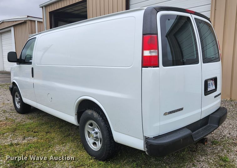 image for item JM9075 2006  Chevrolet Express 1500  van
