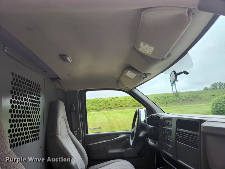 image for item JM9075 2006  Chevrolet Express 1500  van