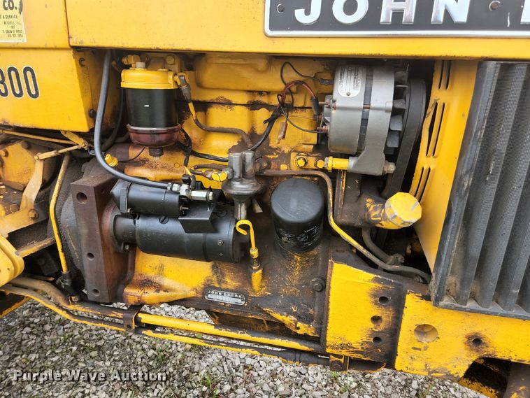 image for item JM9076 1975 John Deere 300  tractor