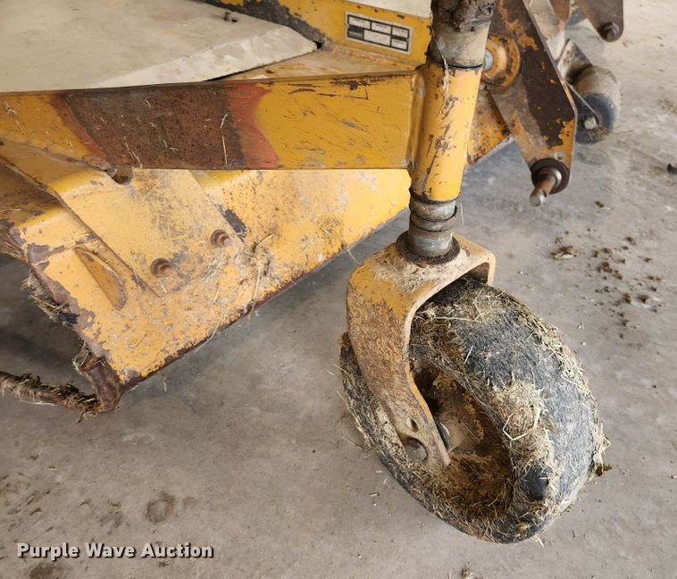 image for item JM9077 1996 Woods RM660  finish mower