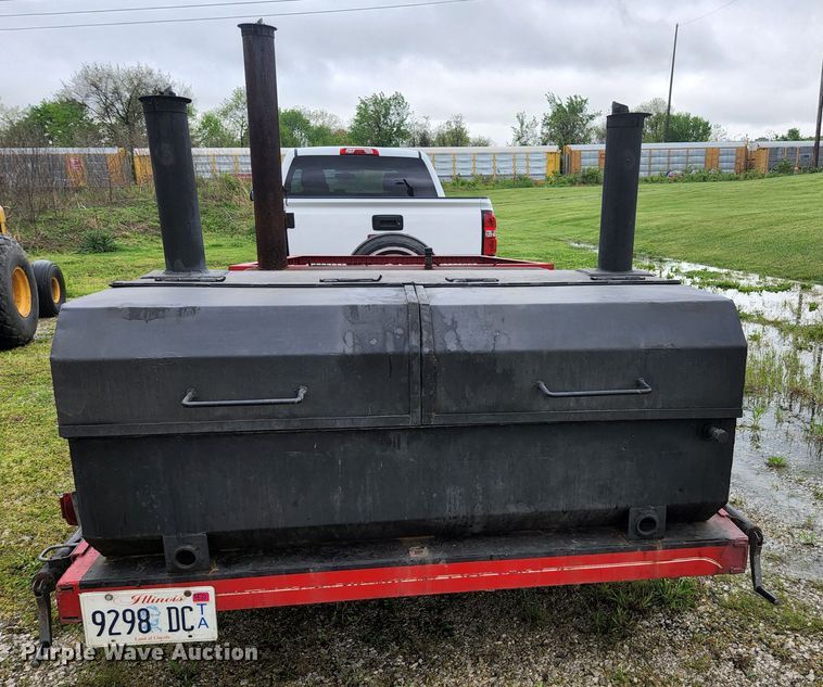 image for item JM9080 Smoker trailer