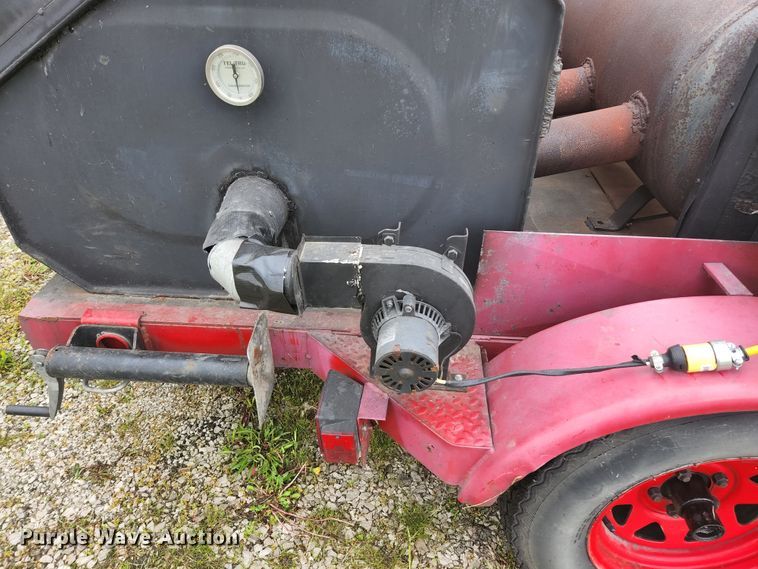 image for item JM9080 Smoker trailer