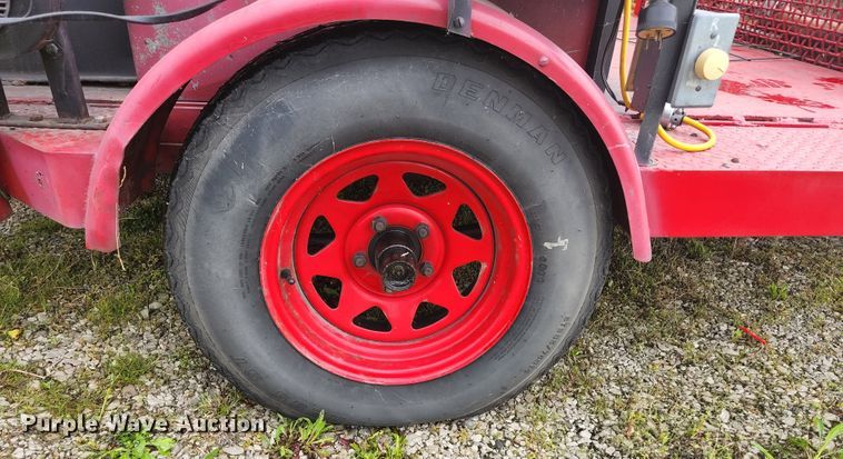 image for item JM9080 Smoker trailer