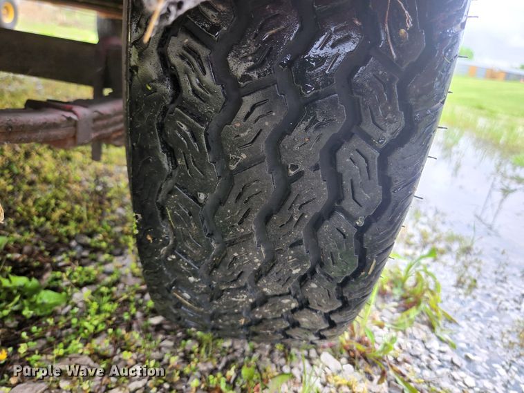 image for item JM9080 Smoker trailer