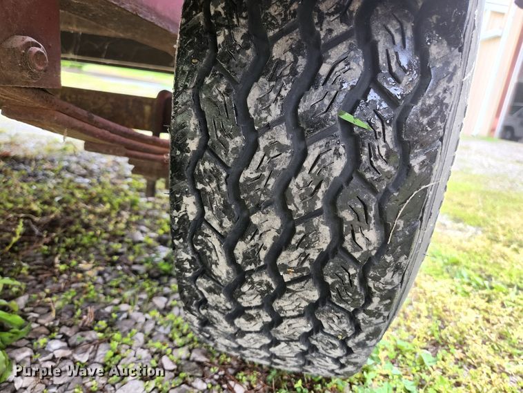 image for item JM9080 Smoker trailer