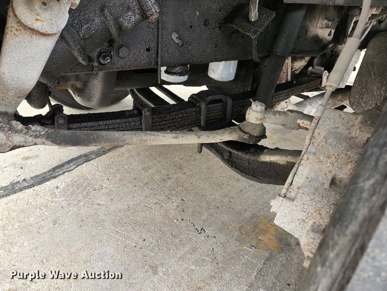 image for item JM9085 1990 Ford F600  flatbed truck