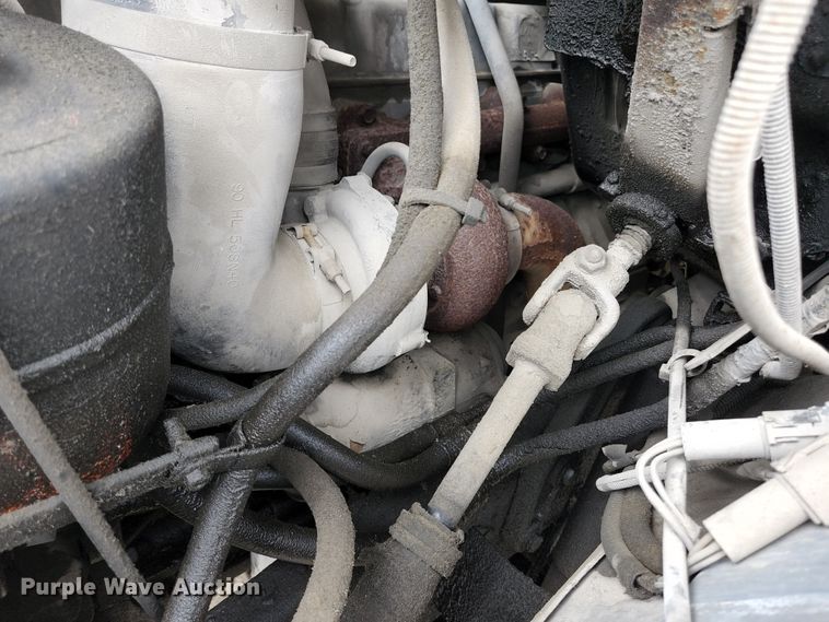 image for item JM9085 1990 Ford F600  flatbed truck