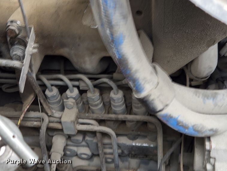 image for item JM9085 1990 Ford F600  flatbed truck