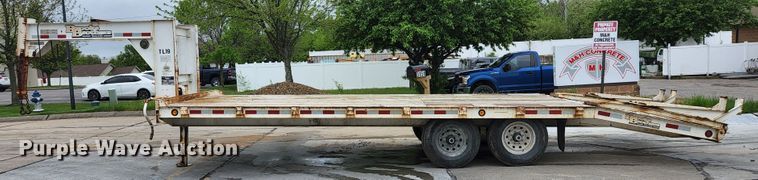 image for item JM9091 2004 Brooks Brothers  equipment trailer