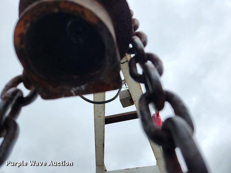 image for item JM9091 2004 Brooks Brothers  equipment trailer