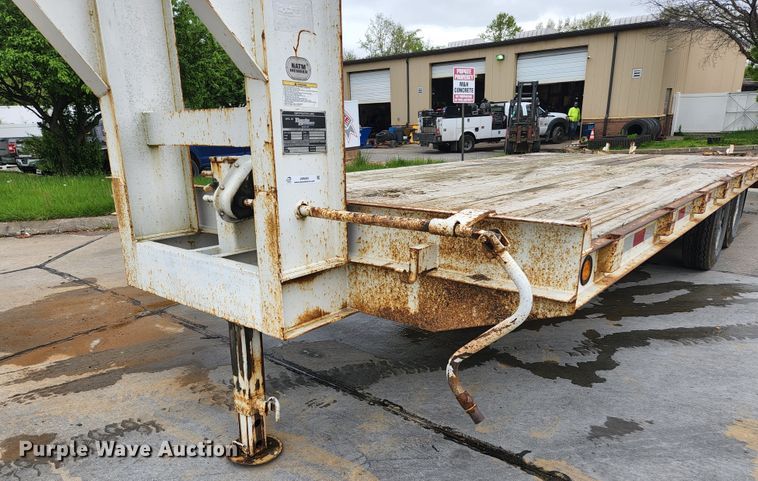 image for item JM9091 2004 Brooks Brothers  equipment trailer
