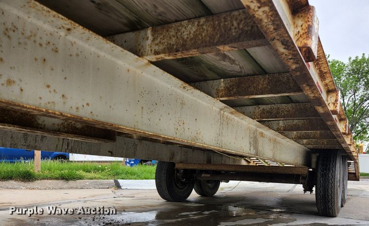 image for item JM9091 2004 Brooks Brothers  equipment trailer