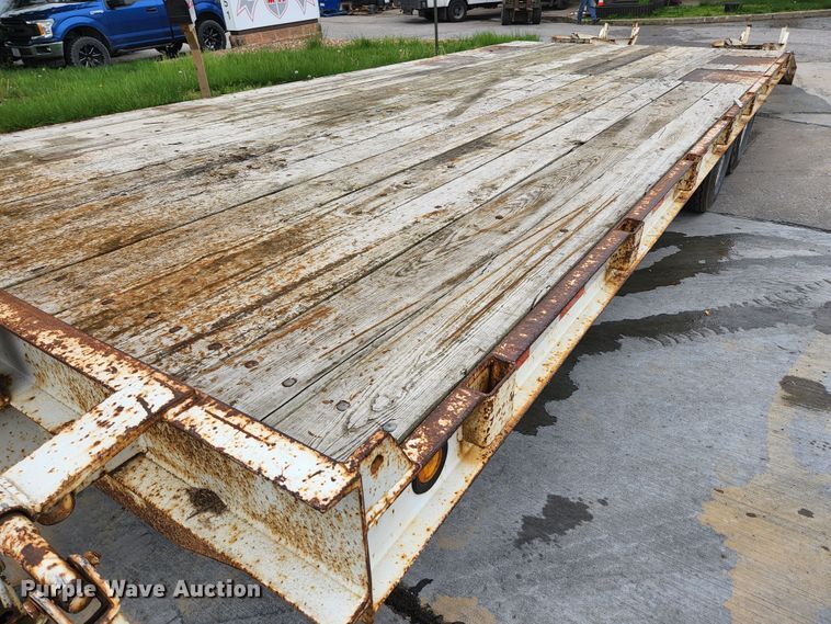 image for item JM9091 2004 Brooks Brothers  equipment trailer