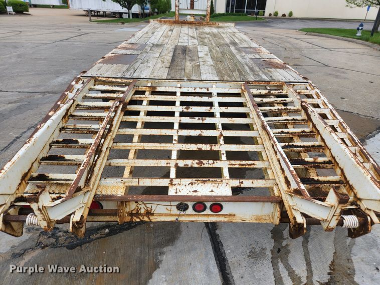 image for item JM9091 2004 Brooks Brothers  equipment trailer