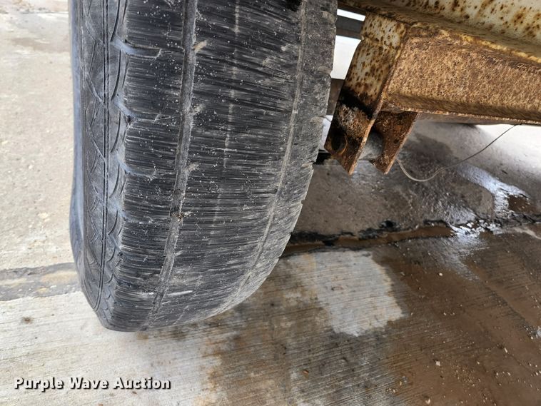 image for item JM9091 2004 Brooks Brothers  equipment trailer