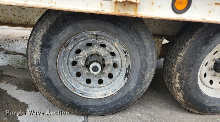 image for item JM9091 2004 Brooks Brothers  equipment trailer