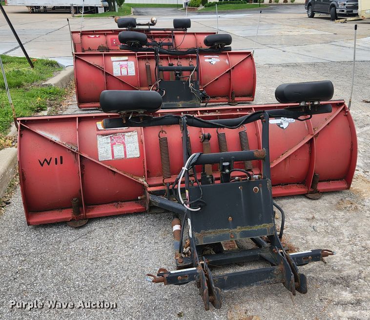 image for item JM9101 (4) snow plows