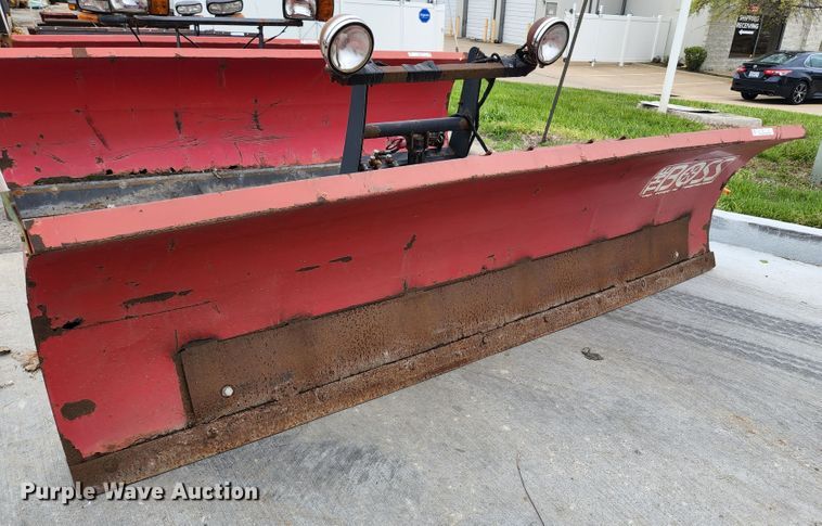 image for item JM9101 (4) snow plows