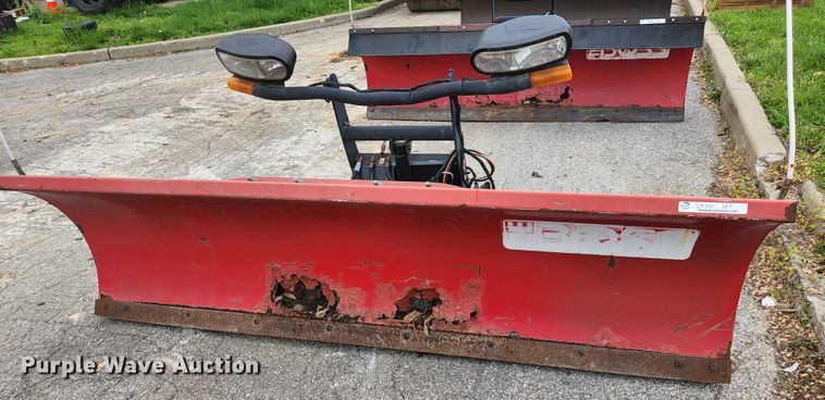 image for item JM9101 (4) snow plows