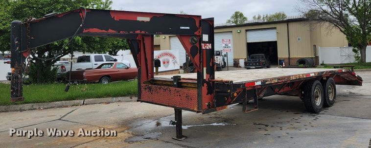 image for item JM9102 1999 Loadmaster  equipment trailer