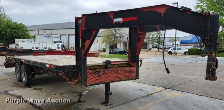 image for item JM9102 1999 Loadmaster  equipment trailer