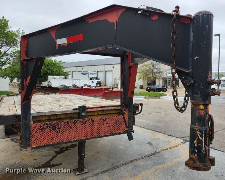 image for item JM9102 1999 Loadmaster  equipment trailer