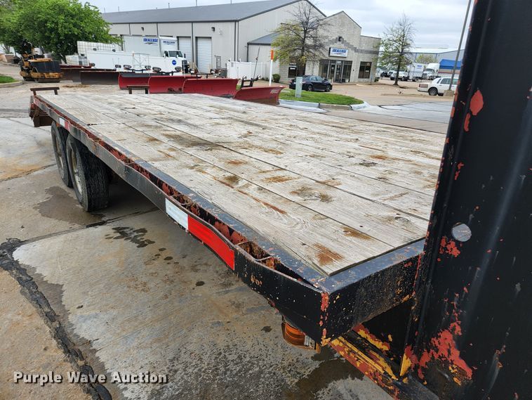 image for item JM9102 1999 Loadmaster  equipment trailer