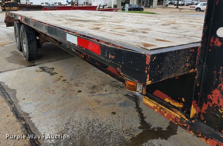 image for item JM9102 1999 Loadmaster  equipment trailer