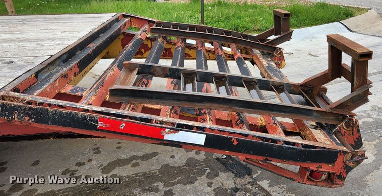 image for item JM9102 1999 Loadmaster  equipment trailer