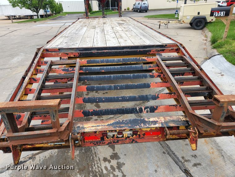 image for item JM9102 1999 Loadmaster  equipment trailer