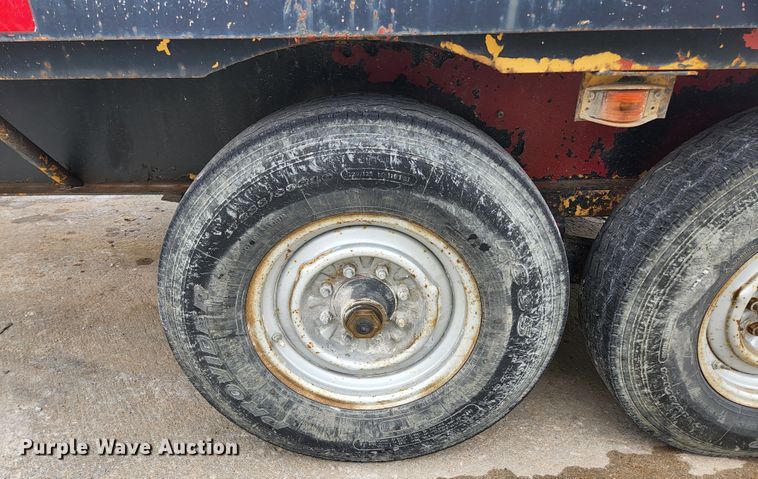 image for item JM9102 1999 Loadmaster  equipment trailer