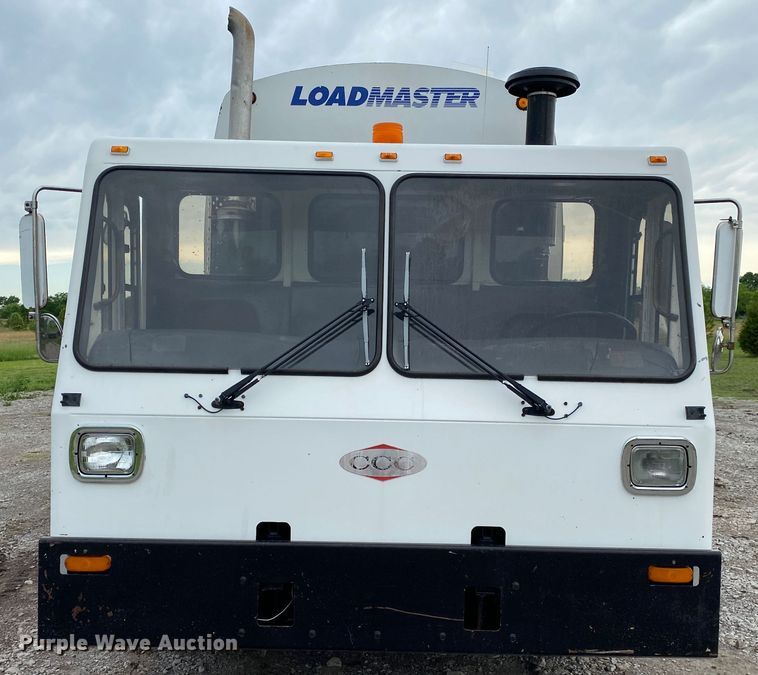 image for item JU9216 2001 Crane Carrier  refuse truck