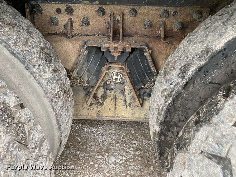 image for item JU9216 2001 Crane Carrier  refuse truck