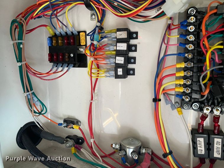 image for item JU9221 2014 Ford E450  shuttle bus