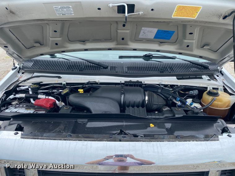 image for item JU9221 2014 Ford E450  shuttle bus