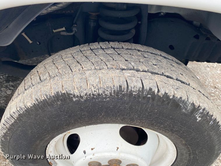 image for item JU9221 2014 Ford E450  shuttle bus