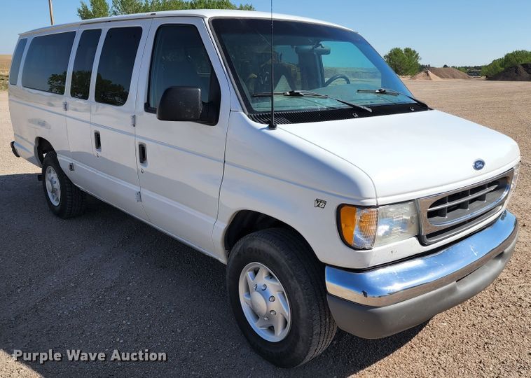 image for item KC9481 2002 Ford E350 XLT  van