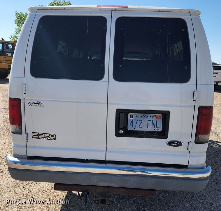 image for item KC9481 2002 Ford E350 XLT  van