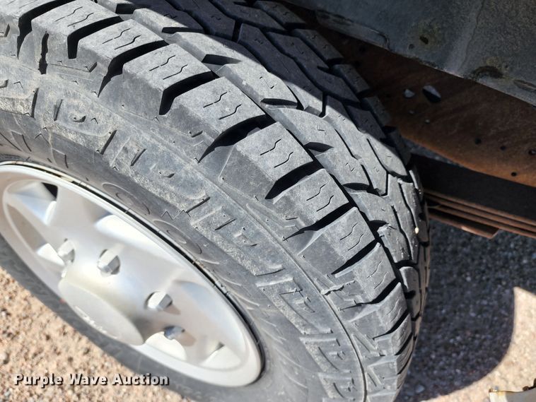 image for item KC9481 2002 Ford E350 XLT  van