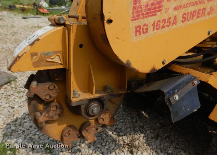 image for item KD9024 Rayco RG1625A Super Jr.  stump grinder