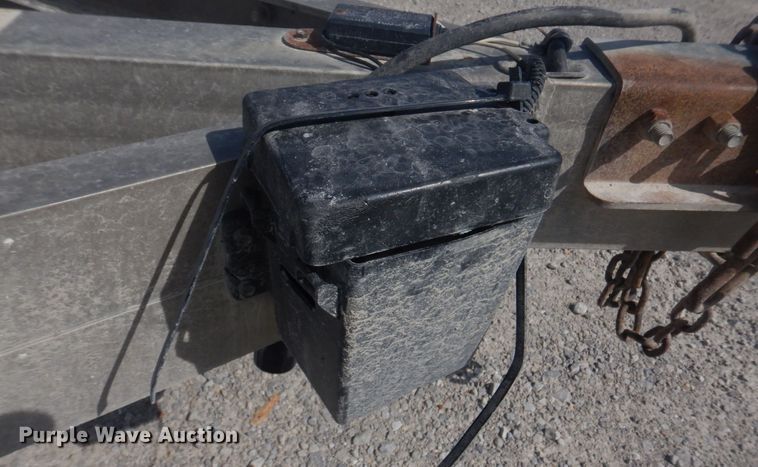 image for item KD9036 2014 Aluma 8218  utility trailer