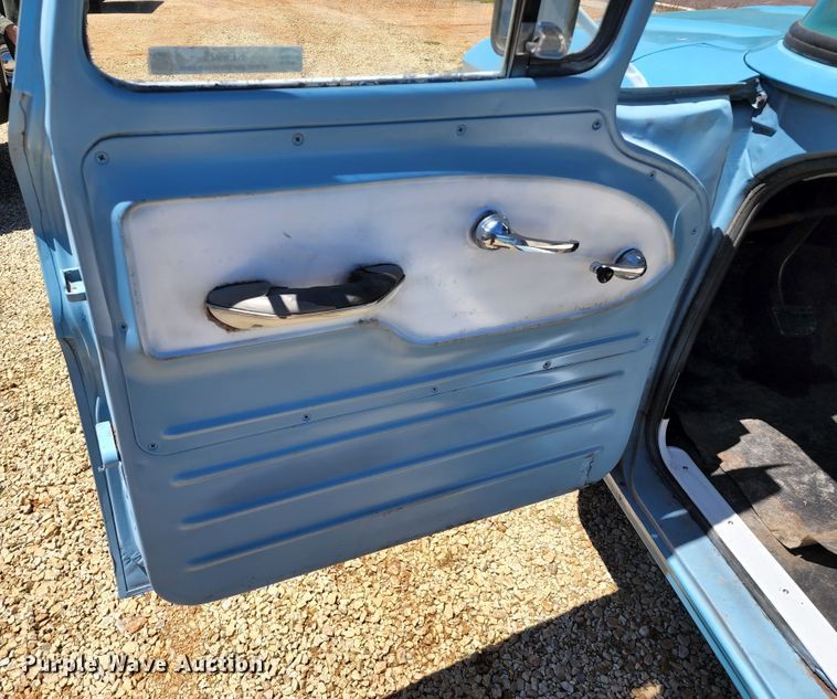 image for item KE9926 1963 Chevrolet  pickup truck