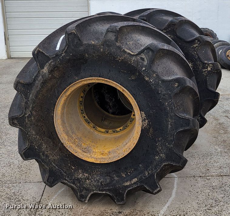 image for item KF9164 (6) 1000/50R25 tires and wheels