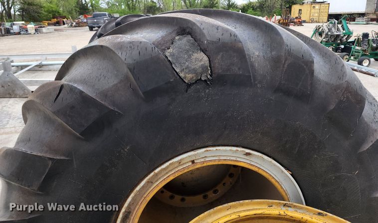 image for item KF9164 (6) 1000/50R25 tires and wheels