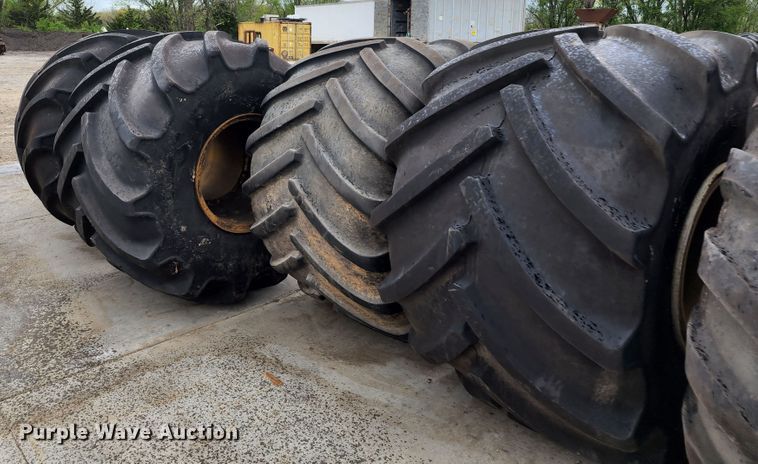 image for item KF9164 (6) 1000/50R25 tires and wheels