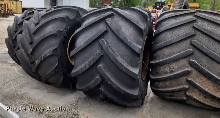 image for item KF9164 (6) 1000/50R25 tires and wheels