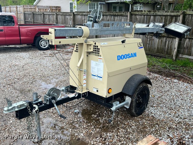 image for item KG9708 2013 Doosan LSCWKUB-60HZ-T4F  light plant